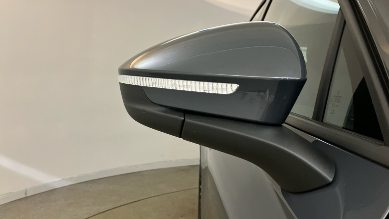 Volkswagen Tiguan 1.5 eTSI 150 Life 5dr DSG Petrol Estate
